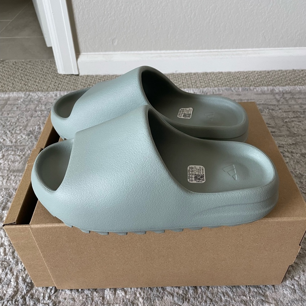 Adidas Yeezy Slide Salt Size 7